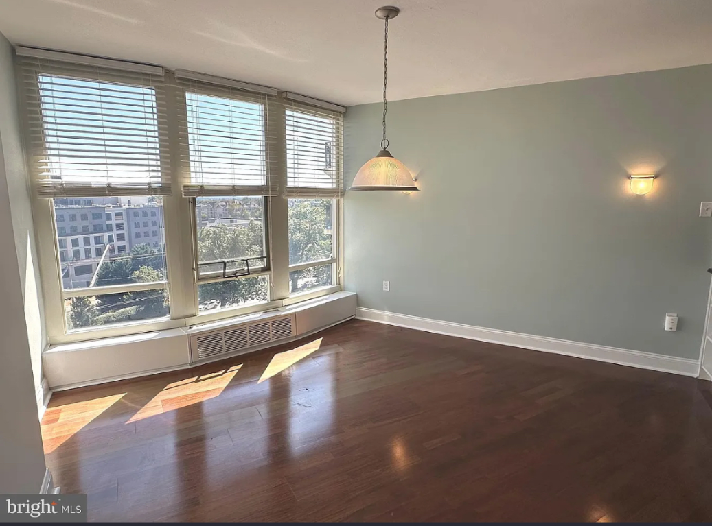 Unit 916 $365,900.00